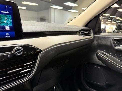 Used 2020 Ford Escape SEL FWD image 27