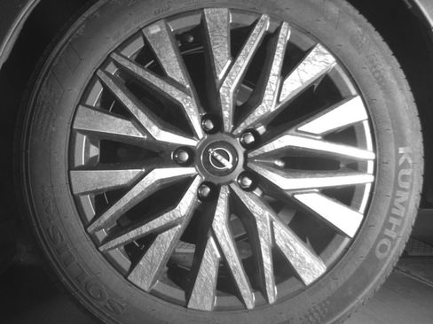 Used 2025 Nissan Altima 2.5 SV FWD image 17
