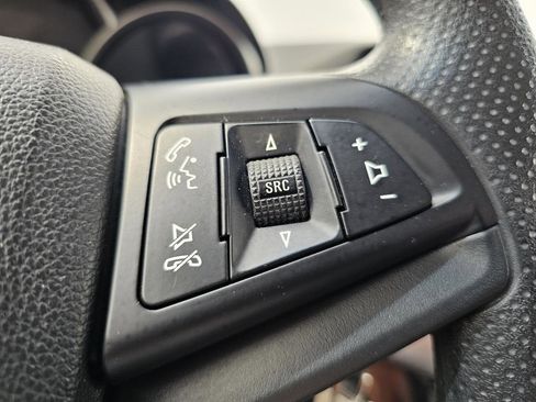 Used 2015 Chevrolet Cruze LS FWD image 9