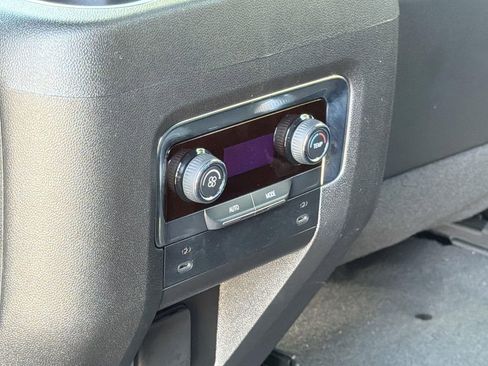Used 2026 Chevrolet Suburban RST RWD image 25