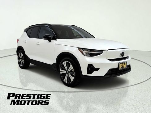 Used 2023 Volvo XC40 Recharge Plus AWD/4WD image 1