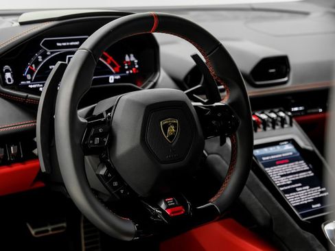 Used 2023 Lamborghini Huracan Tecnica RWD image 16