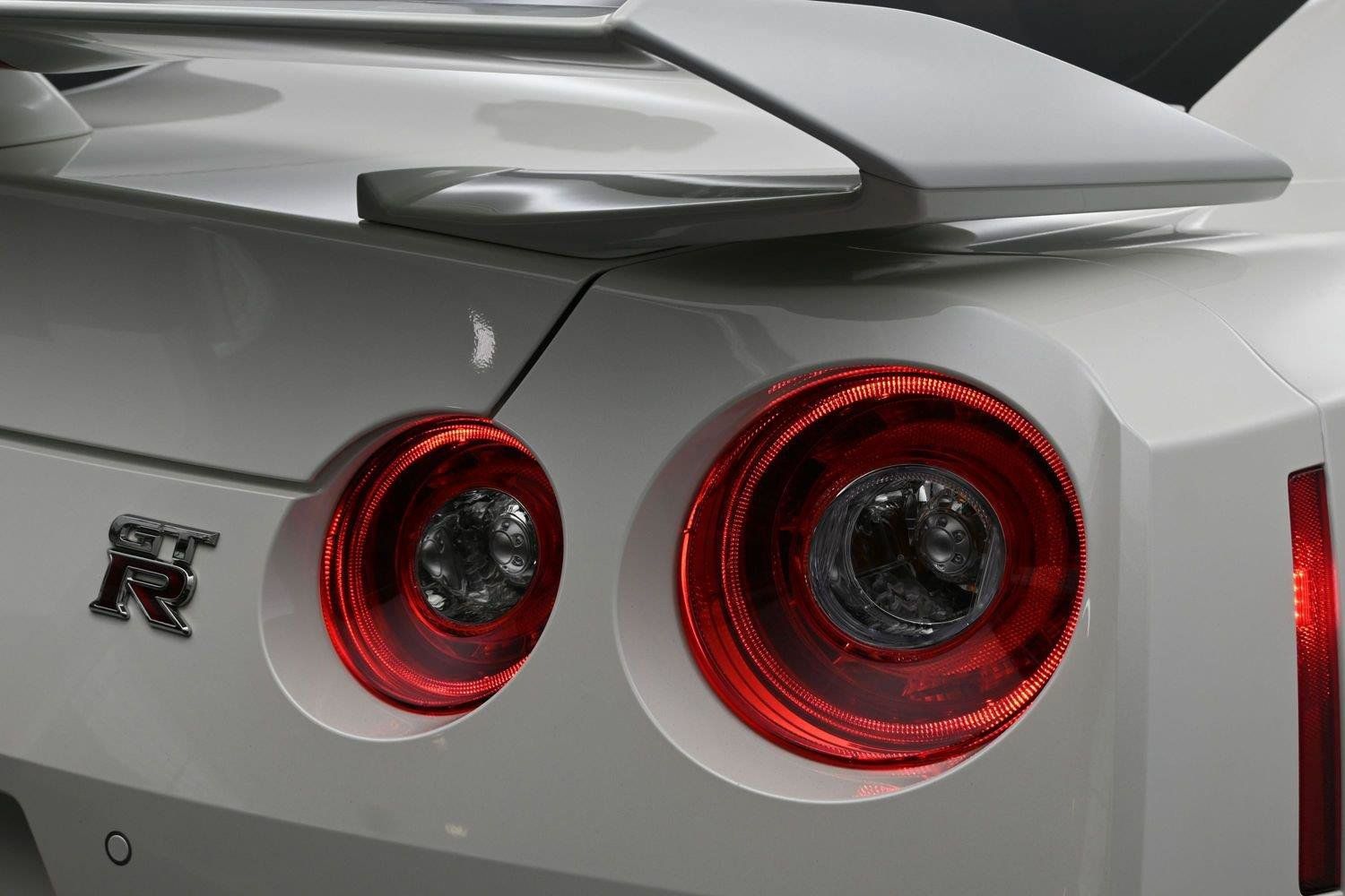 Certified 2024 Nissan GT-R Premium w/ Premium Interior Package AWD/4WD image 26