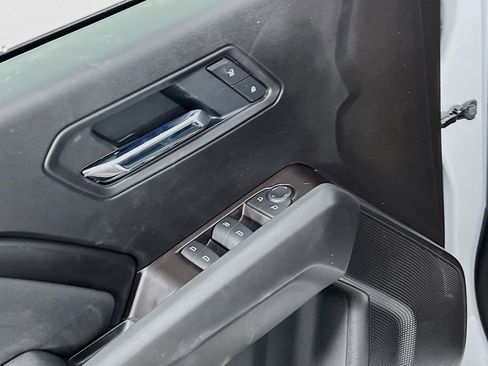 New 2026 GMC Canyon Elevation w/ Convenience Package image 14