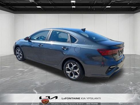 Used 2019 Kia Forte LXS FWD image 3
