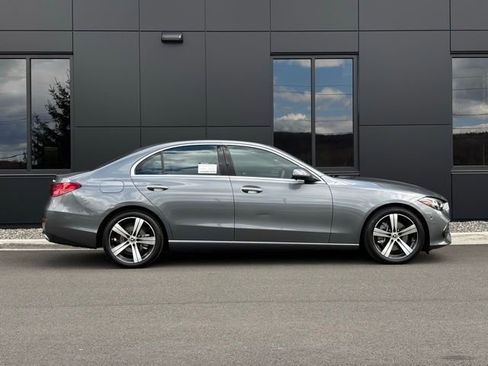 Used 2025 Mercedes-Benz C 300 4MATIC Sedan image 8
