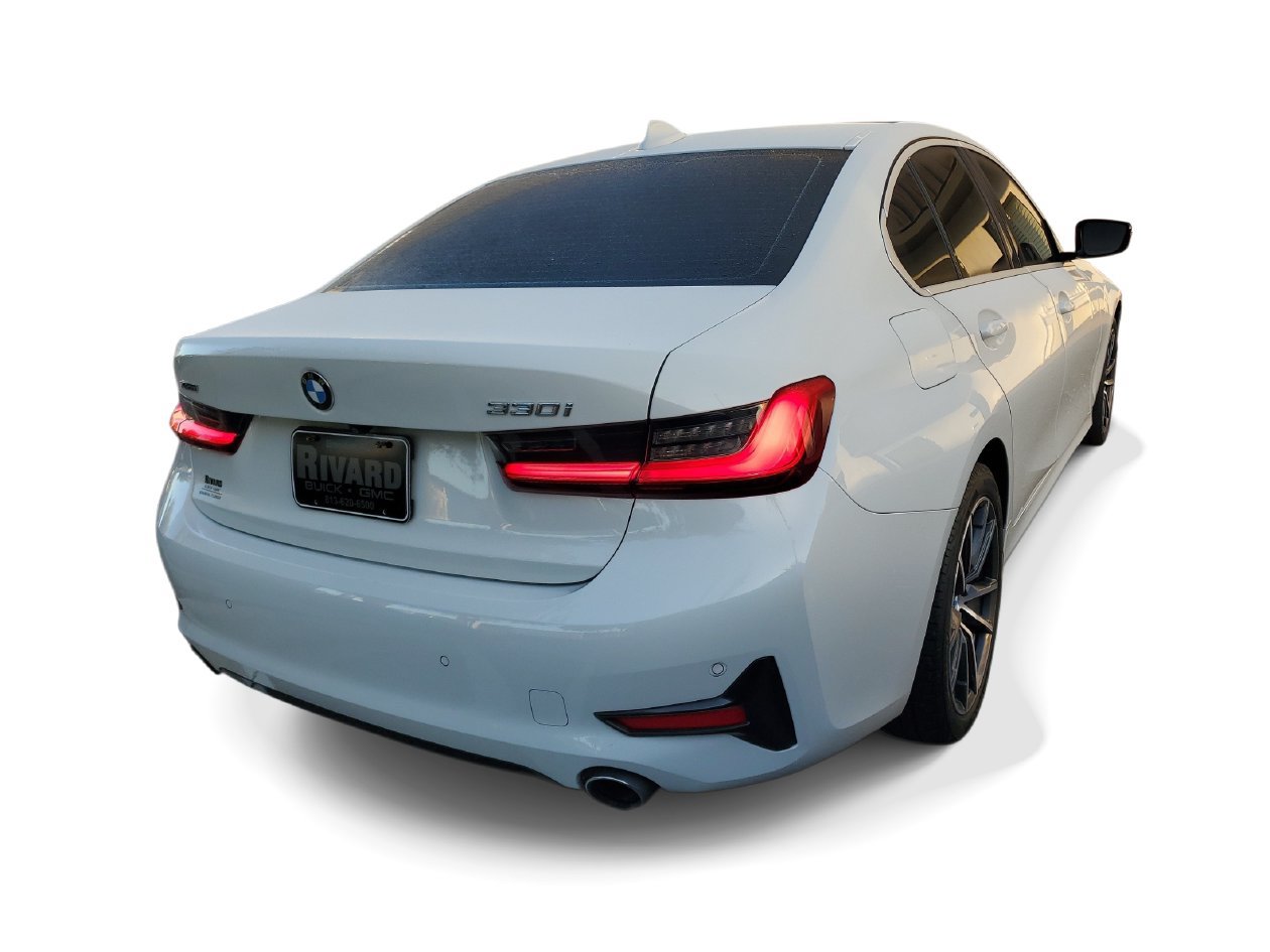 Used 2021 BMW 330i xDrive Sedan w/ Convenience Package AWD/4WD image 4