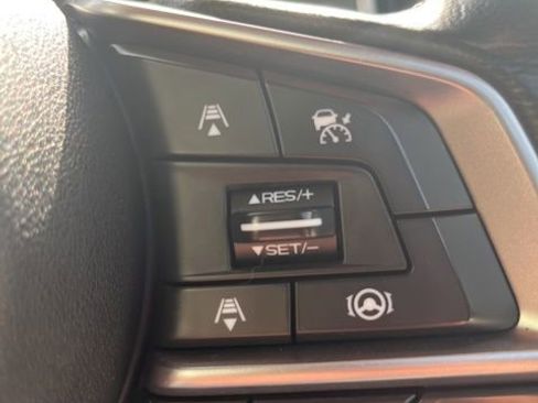 Used 2021 Subaru Forester Premium image 18