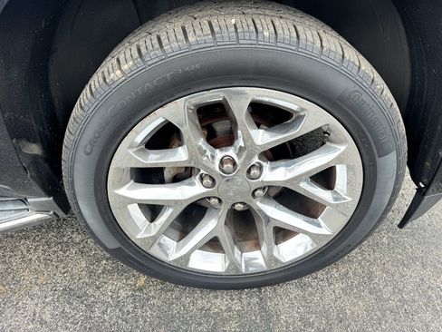 Used 2017 GMC Yukon Denali w/ Open Road Package image 37