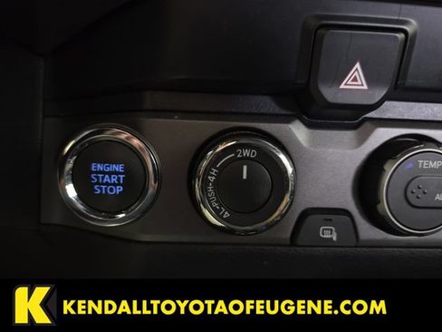 Used 2021 Toyota Tacoma TRD Off-Road AWD/4WD image 22