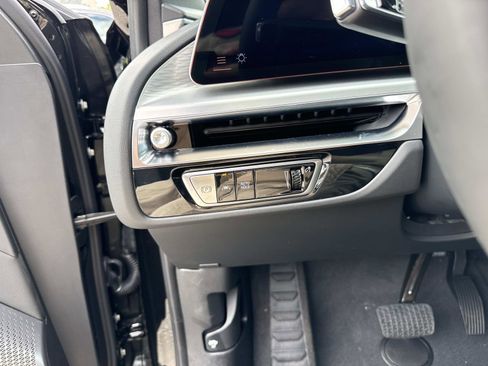 New 2026 Cadillac Lyriq Premium Luxury w/ LPO, Floor Liner Package image 31