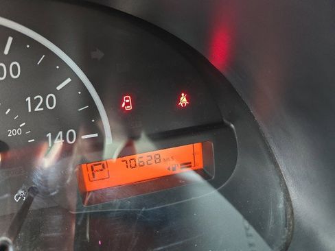 Used 2019 Nissan Versa S Plus image 18