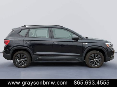 Used 2023 Volkswagen Taos S image 2