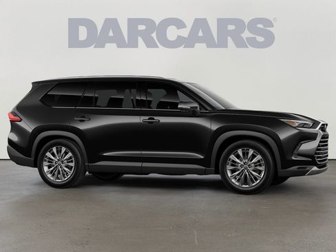 New 2026 Toyota Grand Highlander Platinum AWD/4WD image 16