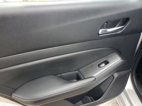 Used 2019 Nissan Altima 2.5 SL FWD image 11