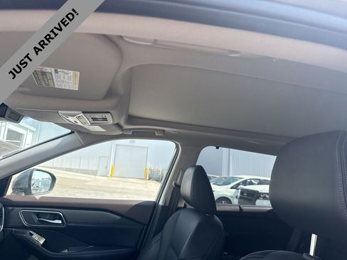 Certified 2023 Nissan Rogue Platinum w/ Platinum Premium Package image 12