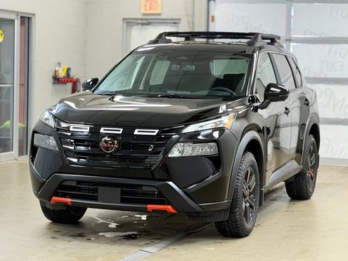 New 2026 Nissan Rogue SV w/ Rock Creek Premium Package AWD/4WD image 3