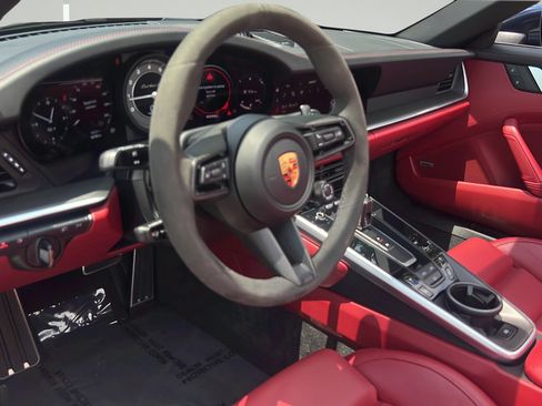 Certified 2022 Porsche 911 Turbo S AWD/4WD image 4