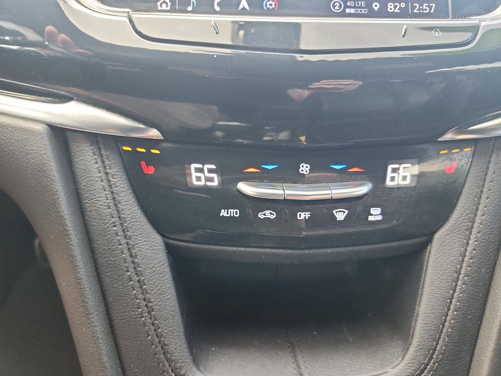 Used 2022 Cadillac XT6 Sport w/ Technology Package AWD/4WD image 30