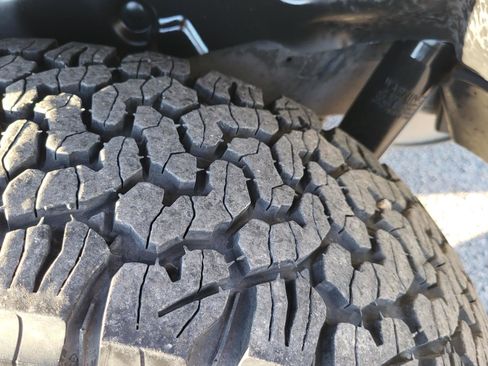 Used 2024 Jeep Wrangler Rubicon w/ Convenience Group image 31