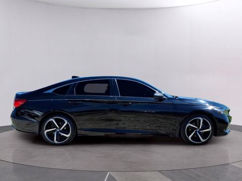 Used 2021 Honda Accord Sport image 6