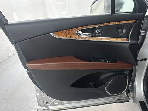 Used 2016 Lincoln MKX Reserve w/ Climate Package image 19