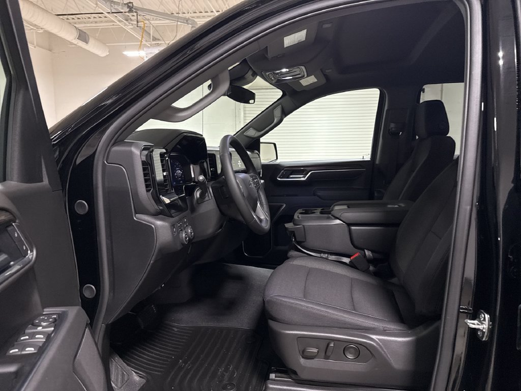 New 2026 Chevrolet Silverado 1500 RST w/ Z71 Off-Road Package AWD/4WD image 20