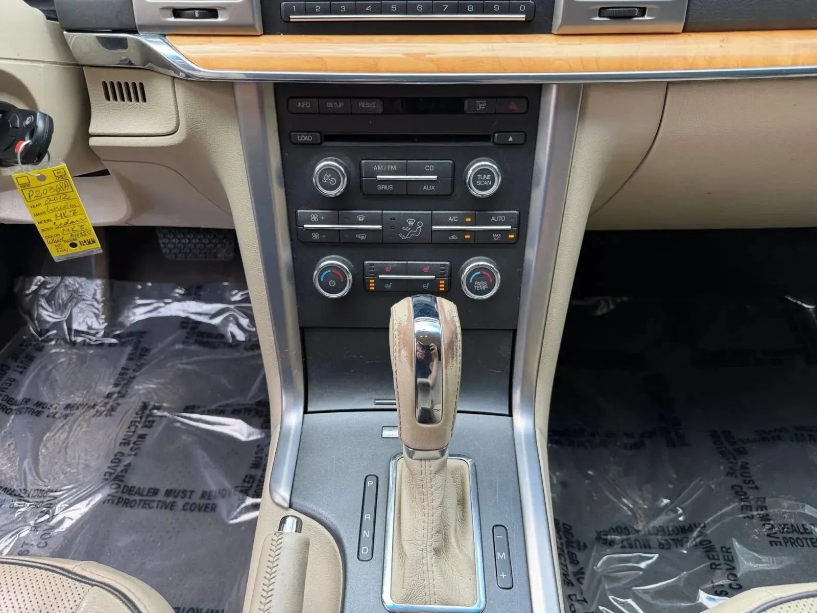 Used 2012 Lincoln MKZ FWD image 12