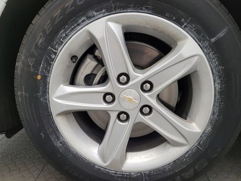 Used 2025 Chevrolet Malibu LS FWD image 31