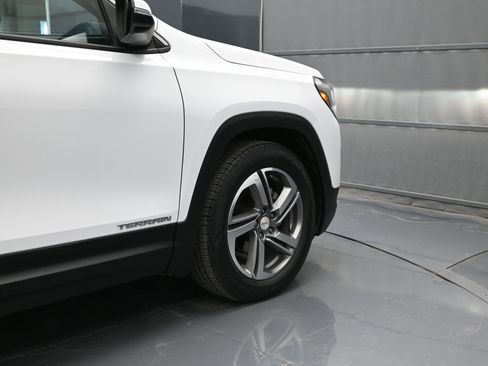 Used 2020 GMC Terrain SLT image 44