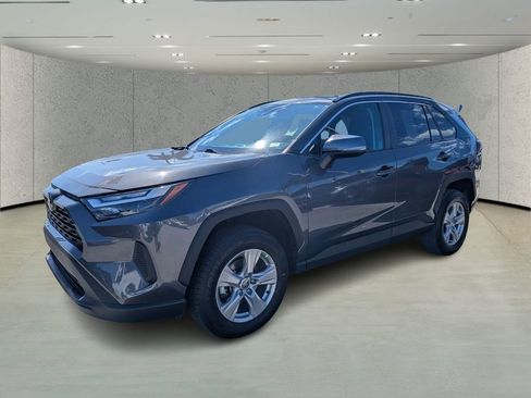 Used 2024 Toyota RAV4 XLE image 7