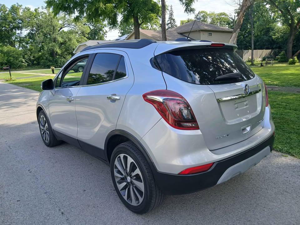 Used 2018 Buick Encore Essence FWD image 8