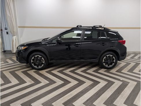 Used 2023 Subaru Crosstrek 2.0i AWD/4WD image 3