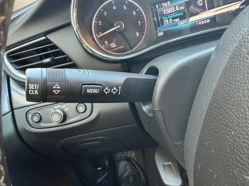Used 2018 Buick Encore Sport Touring AWD/4WD image 15