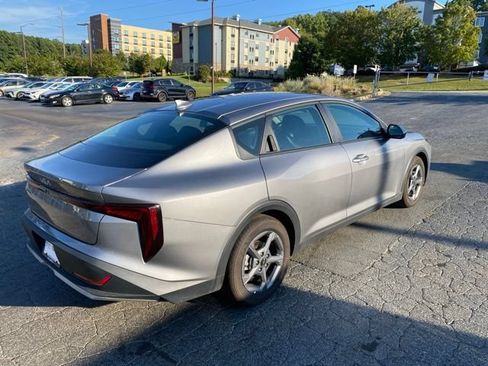 Used 2026 Kia K4 FWD image 5