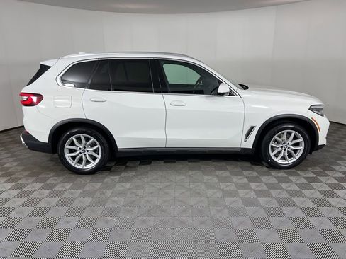 Certified 2023 BMW X5 xDrive40i w/ Premium Package image 3
