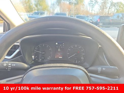 Used 2023 Toyota Corolla LE image 12