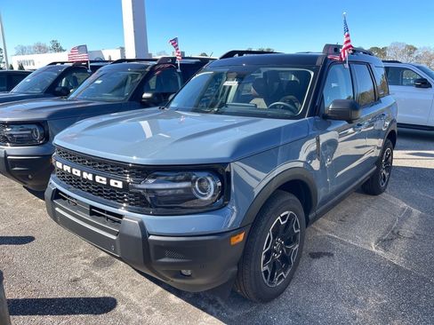 New 2025 Ford Bronco Sport Outer Banks w/ Outer Banks Tech Package+ image 2