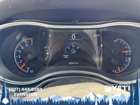 Used 2022 Jeep Grand Cherokee Laredo E image 25