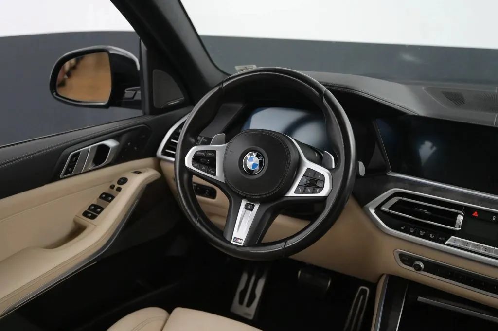 Used 2021 BMW X5 xDrive40i w/ M Sport Package AWD/4WD image 30