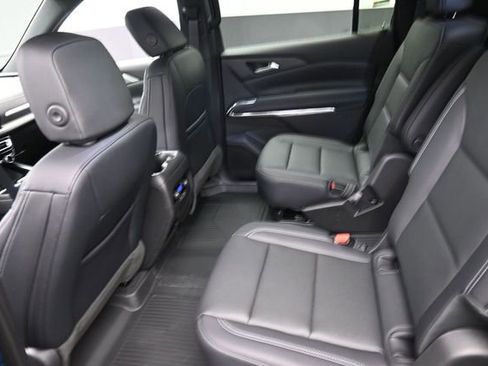 New 2026 Chevrolet Traverse LT w/ Midnight/Sport Edition AWD/4WD image 10