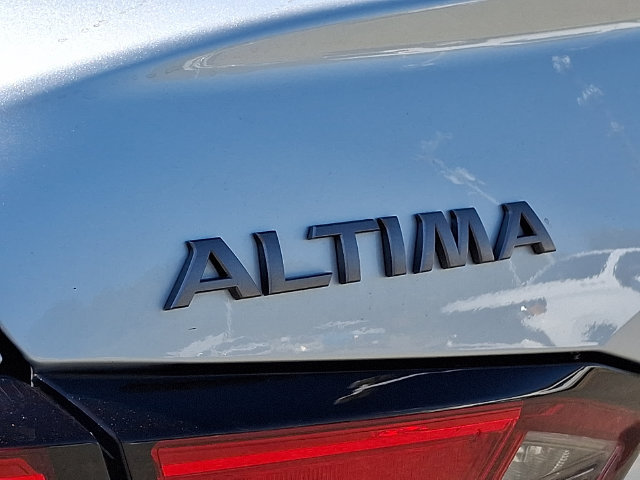 Used 2025 Nissan Altima 2.5 SV FWD image 30