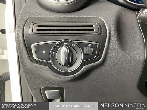 Used 2022 Mercedes-Benz GLC 300 4MATIC image 39