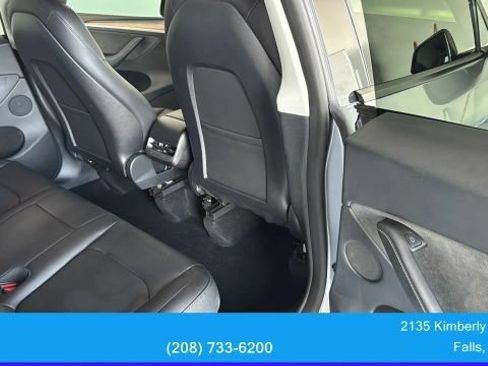 Used 2024 Tesla Model Y Performance AWD/4WD image 18