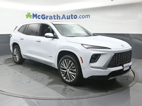 New 2026 Buick Enclave Avenir w/ Super Cruise Package image 2