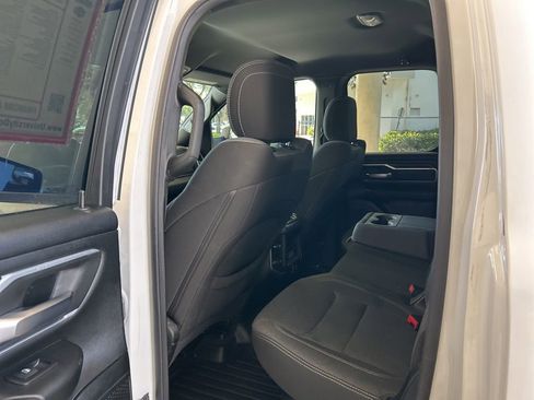 Used 2021 RAM 1500 Big Horn image 32