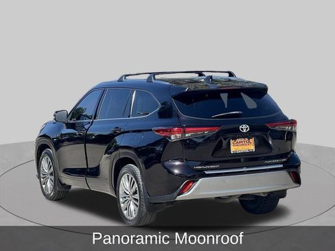 Used 2021 Toyota Highlander Platinum AWD/4WD image 4