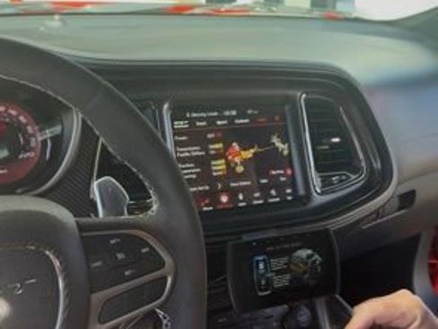 Used 2020 Dodge Challenger SRT Hellcat Redeye image 25