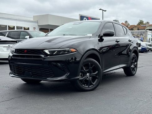 Used 2023 Dodge Hornet GT w/ GT Blacktop Package AWD/4WD image 2