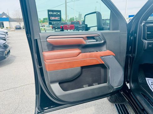 Used 2024 GMC Sierra 2500 Denali Ultimate w/ Max Trailering Package AWD/4WD image 23